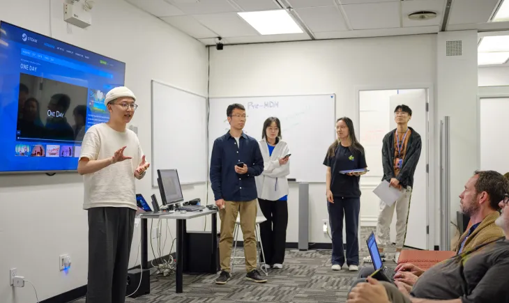 Pre-MDM student giving presentation